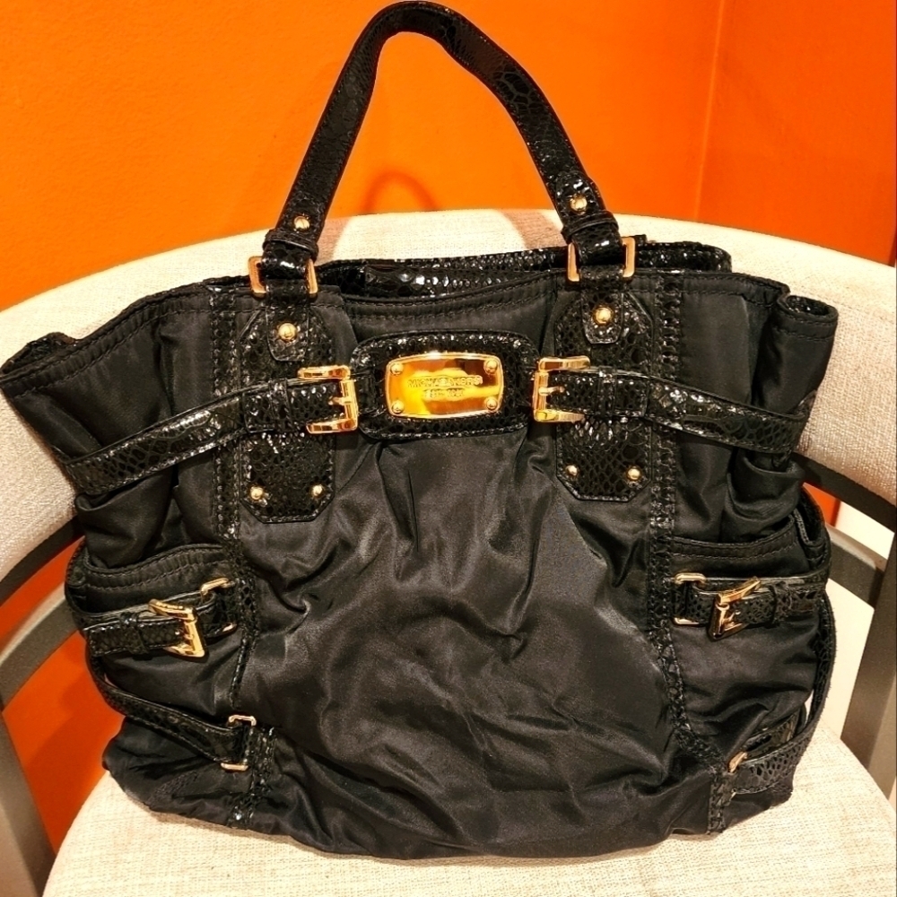 Michael Kors Gansevoort Tote/ Handbag with Croc embossed patent leather trims